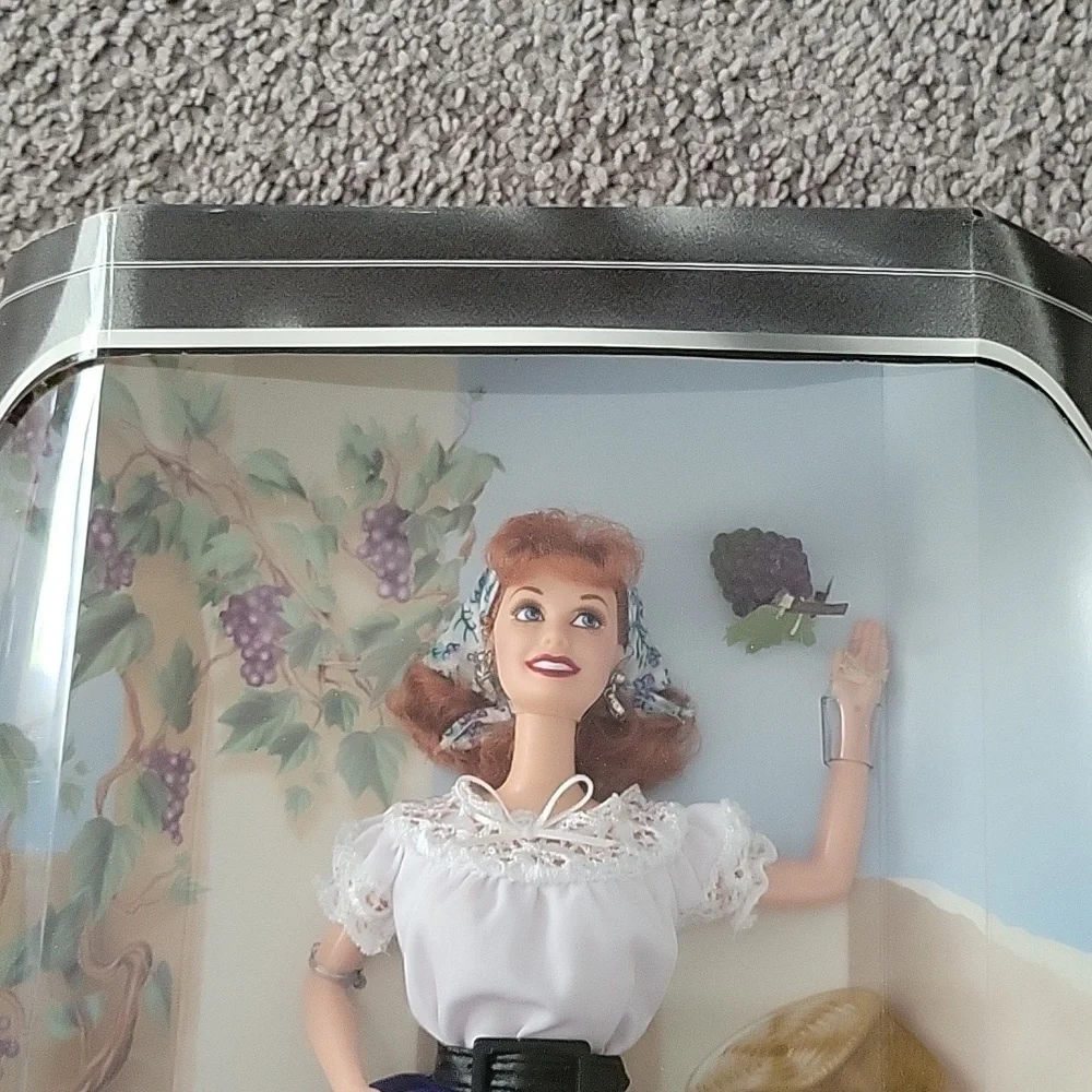 I Love Lucy Italian Movie Barbie - Picture 6 of 7